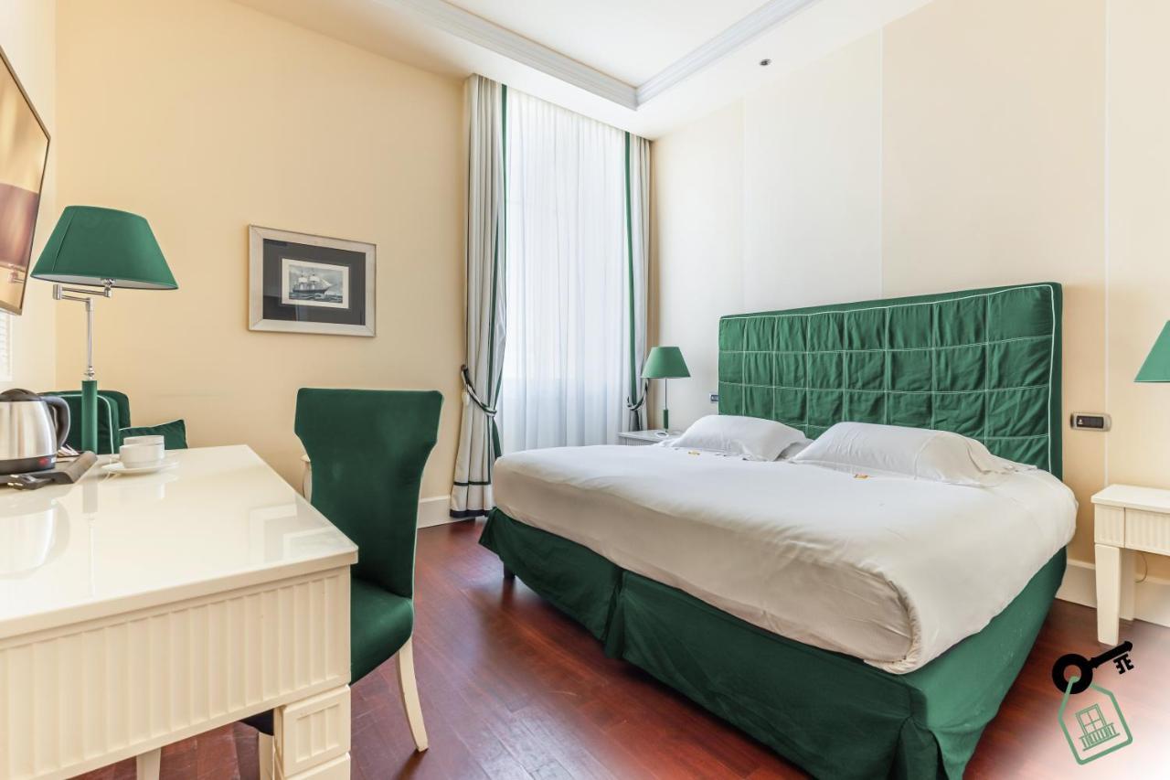 Hotel Rooms Ливорно Экстерьер фото