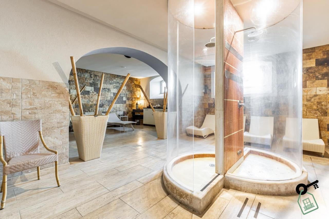 Hotel Rooms Ливорно Экстерьер фото