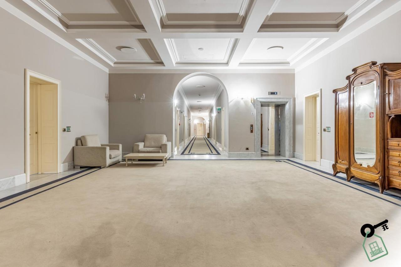 Hotel Rooms Ливорно Экстерьер фото